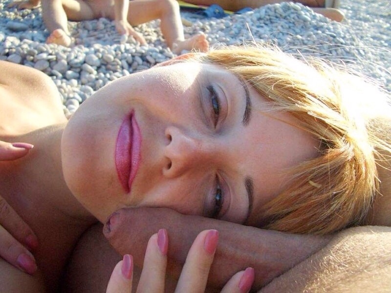 800x600, 162 Kb / пляж, член, девушка, удовольствие, нудисты