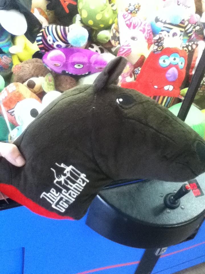 720x960, 99 Kb / голова лошади, крестный отец, игрушка