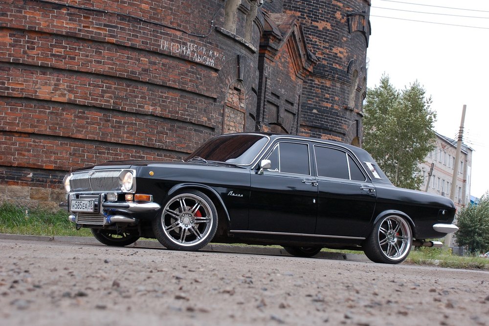 1000x667, 171 Kb / ГАЗ-24,  Toyota, Aristo, машина, стена , дорога