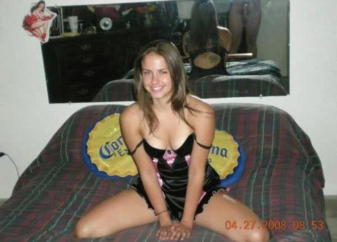 677x486, 41 Kb / постель, девушка, зеркало, член, отражение, мужик, кровать