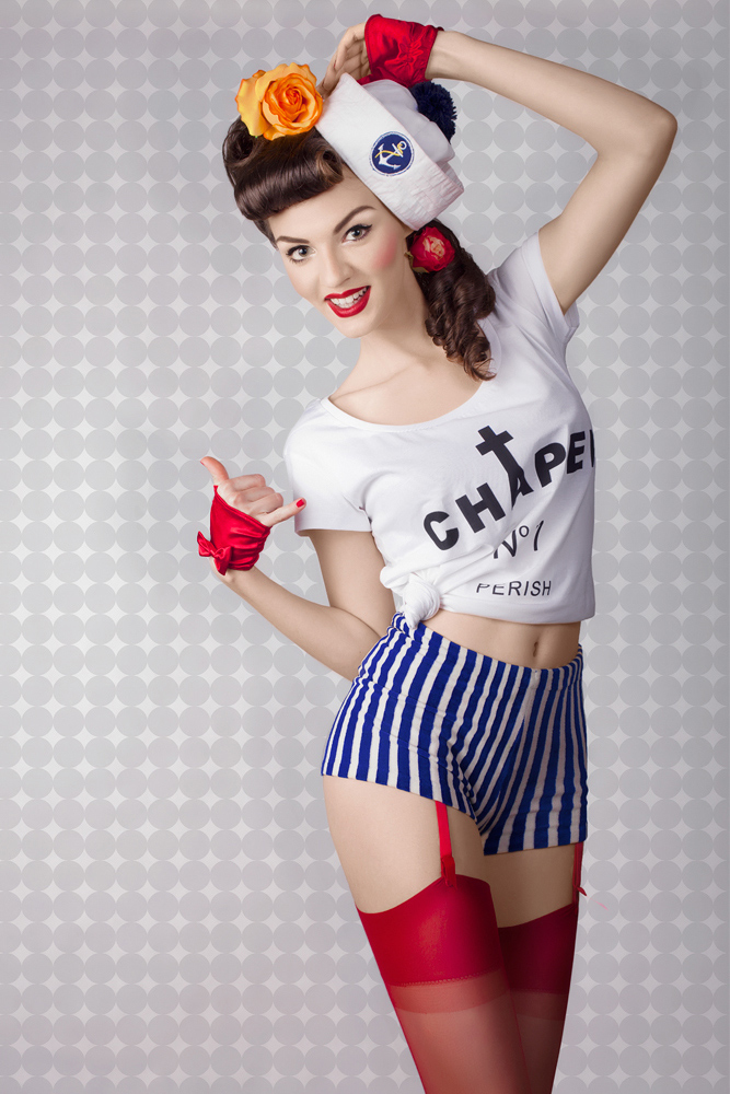 667x1000, 328 Kb / морячка, пинап