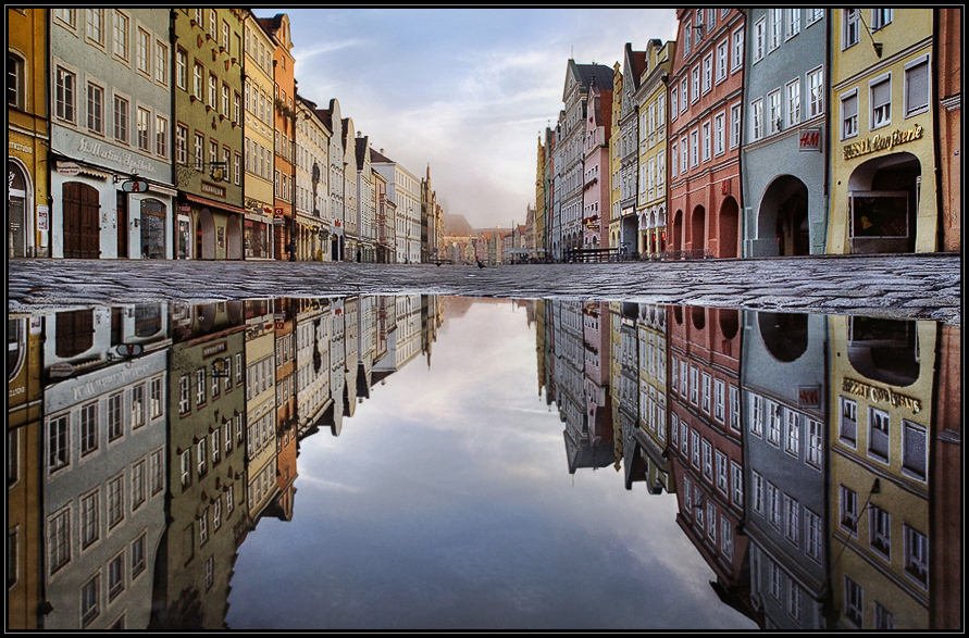 891x587, 153 Kb / улица, лужа, отражение