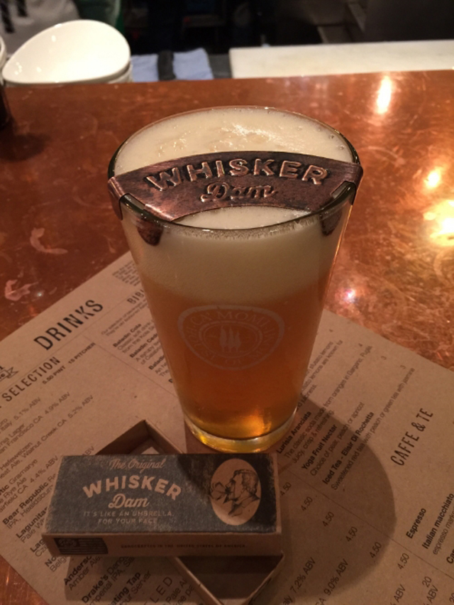 640x852, 318 Kb / бокал, пиво, пена, накладка, уловитель