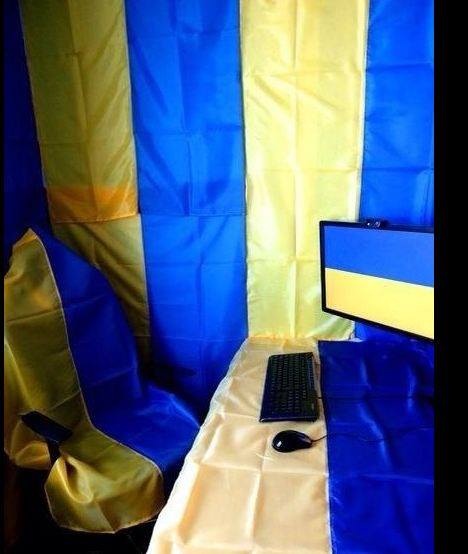 468x554, 65 Kb / украина, компьютер, стул, политота