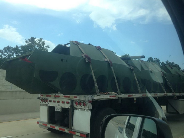 750x562, 63 Kb / танки, грузовик, муляж