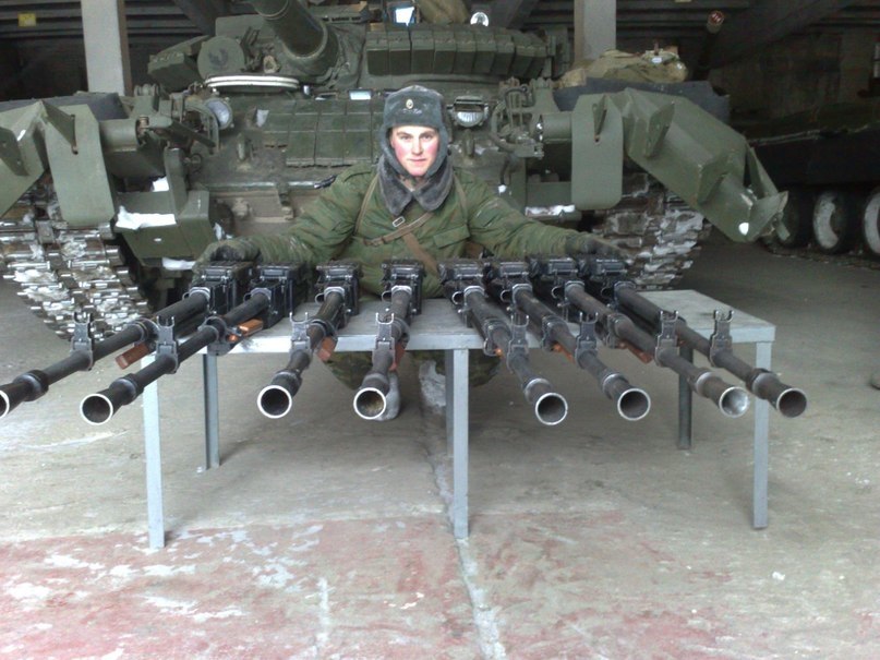 807x605, 103 Kb / пулемёты, ПКТ, пулемётчик, солдат, танк, военщина