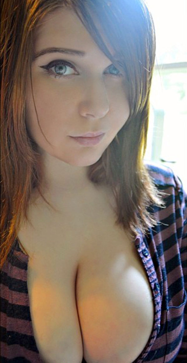 600x1164, 108 Kb / взгляд, большая грудь