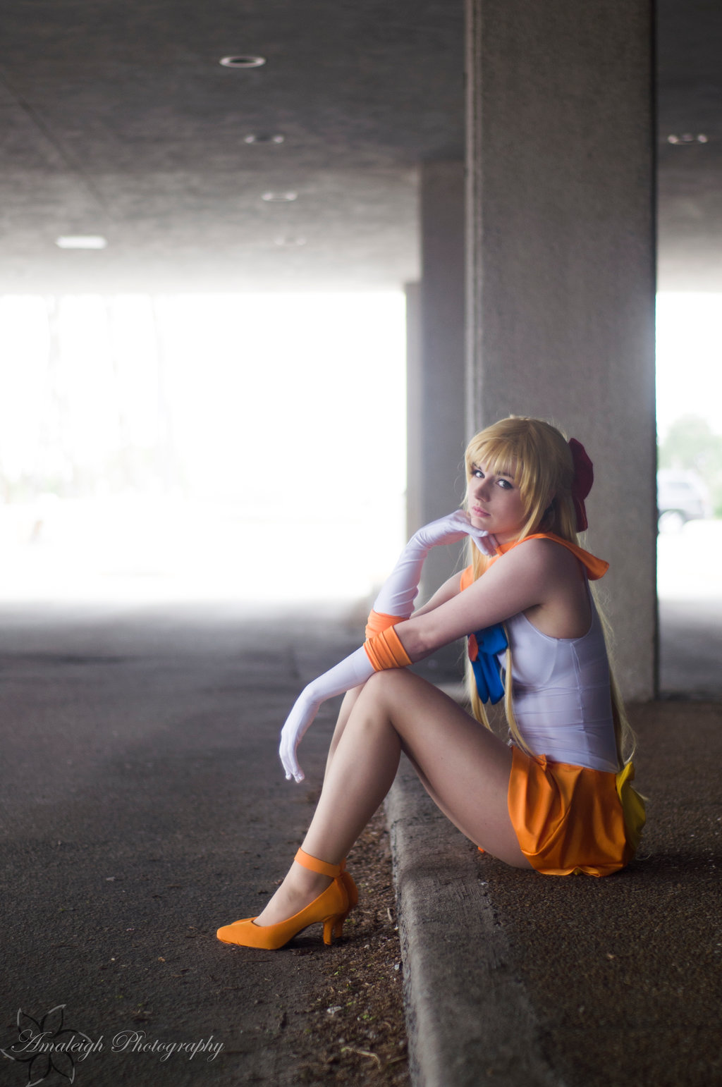 1024x1542, 195 Kb / Sailor, Venus, девушка, косплей, каблуки, перчатки, блондинка