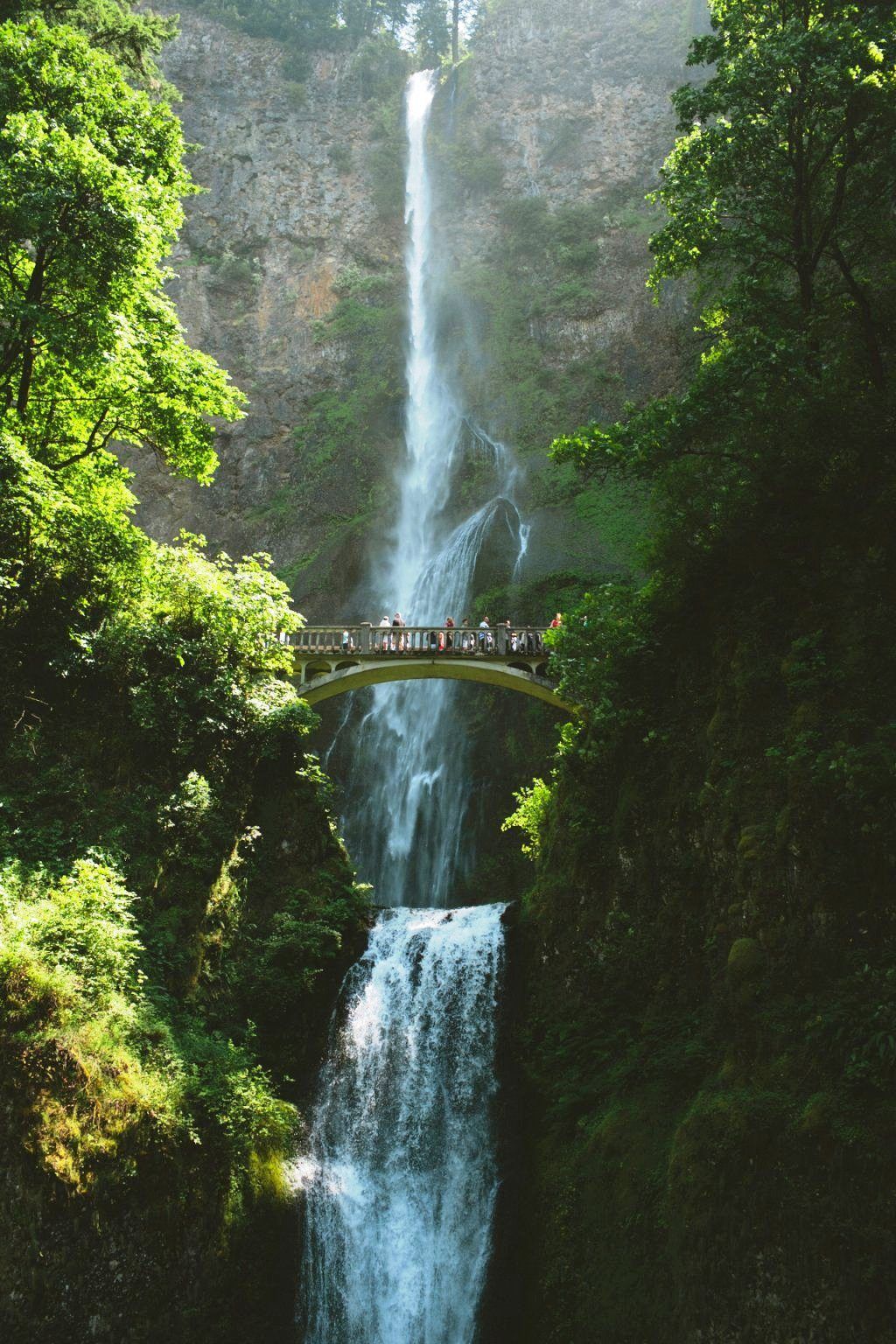 1024x1536, 346 Kb / водопад, мостик