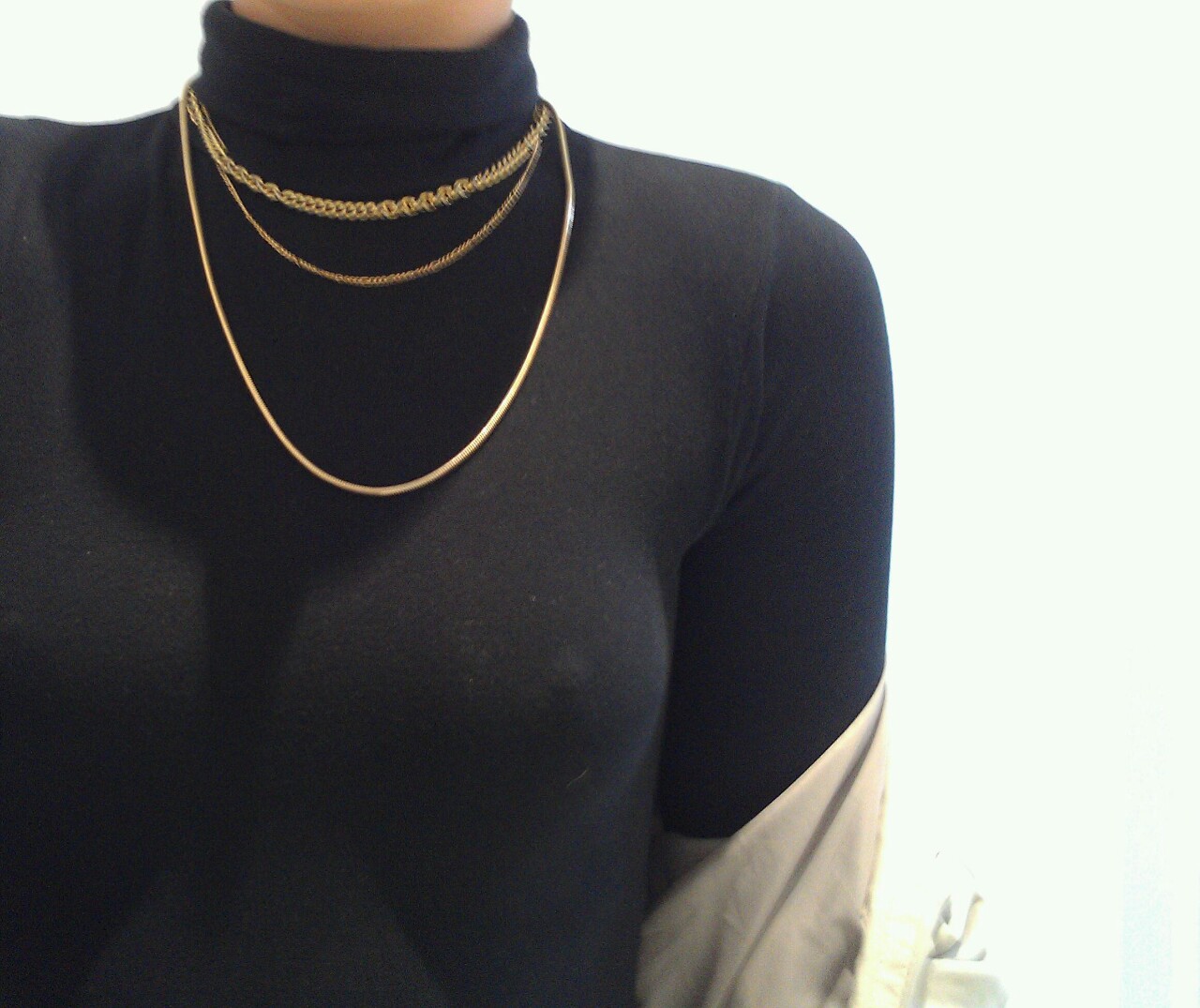 1280x1075, 207 Kb / гольф, цепочки, золото, сосок