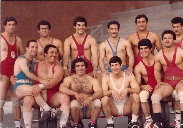 600x420, 323 Kb / подмигивание, борцы