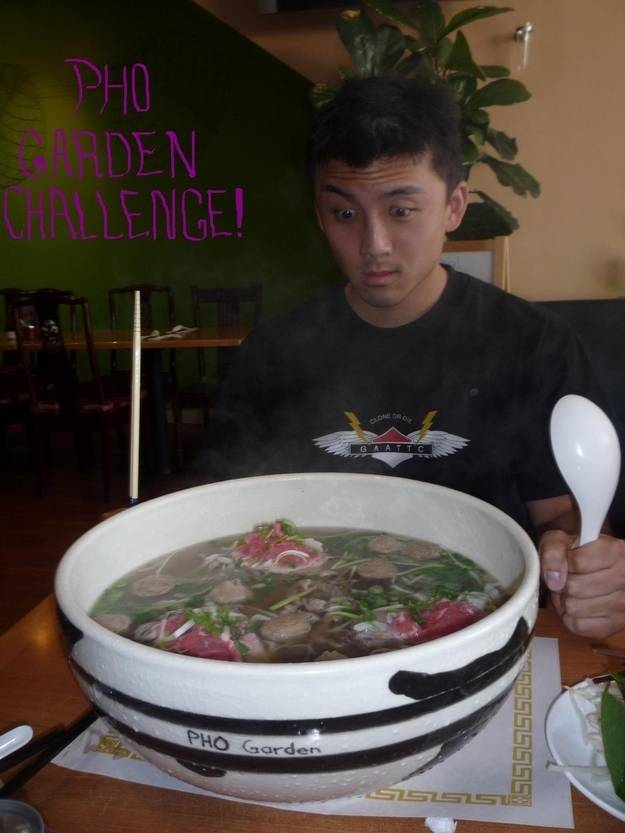 625x833, 47 Kb / хавчик, большая лоханка, азиат, чашка, ложка, стулья, еда