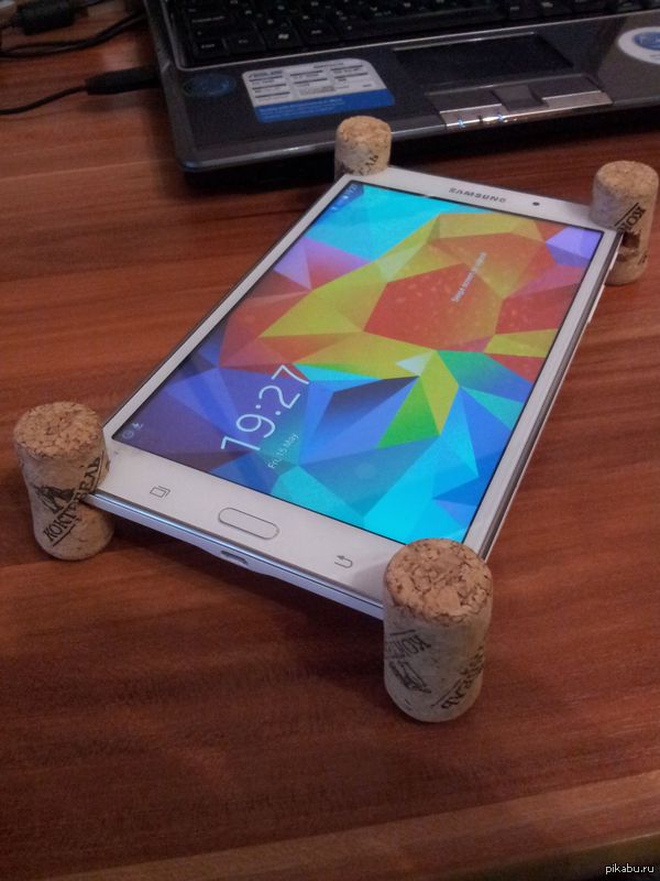 600x800, 63 Kb / планшет, пробки