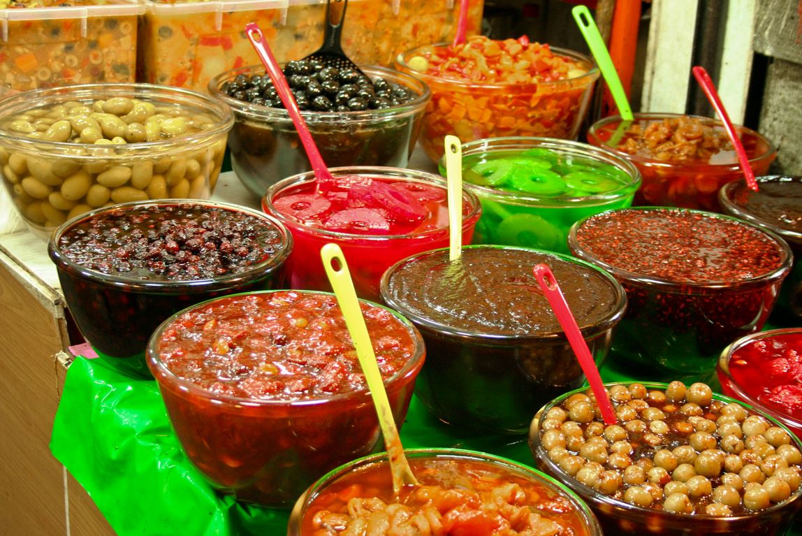 1148x767, 204 Kb / еда, пища, вкусно, красный, зелёный, иран, рынок