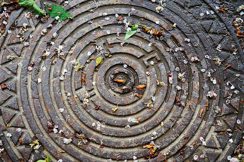 800x532, 146 Kb / календарь,майя, колодец, крышка