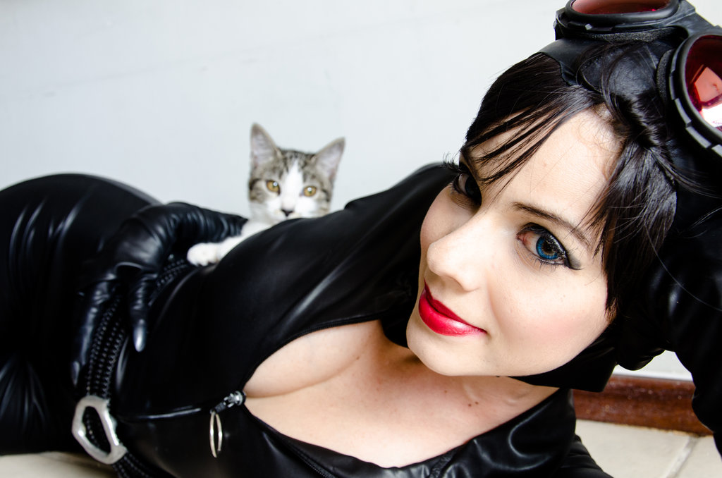 1024x678, 105 Kb / девушка, кошка, киса, латекс