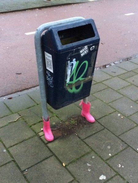 450x599, 55 Kb / Урна, мусорка, сапоги, розовые