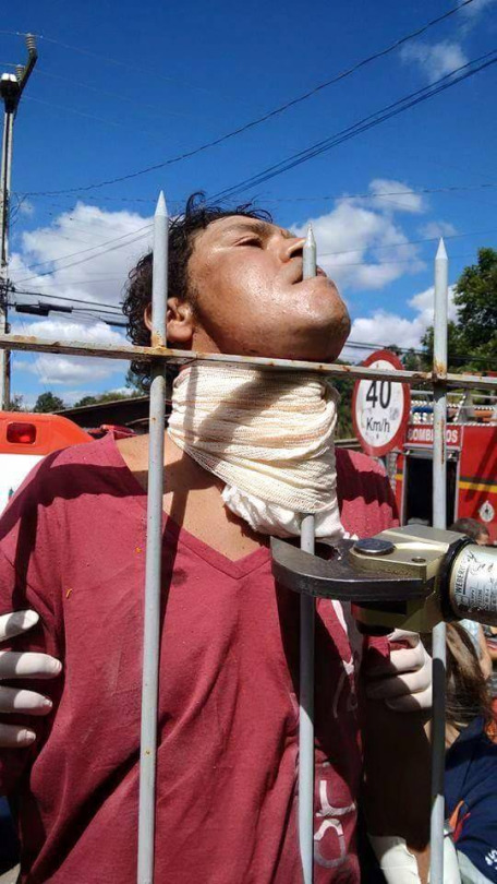 456x810, 135 Kb / забор, шпиль, фейл