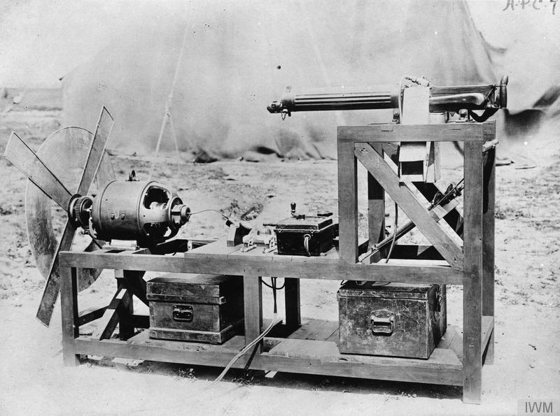 800x595, 82 Kb / Испытания, синхронизатор ,авиа, пулемёт, Vickers, пропеллер