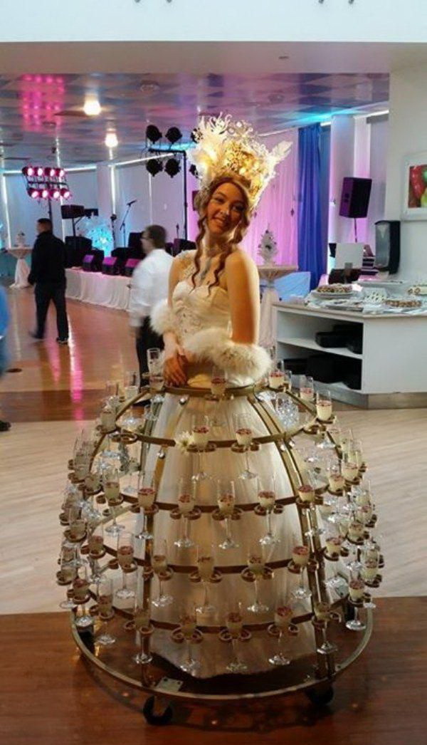 600x1046, 158 Kb / платье, бокалы, подставка