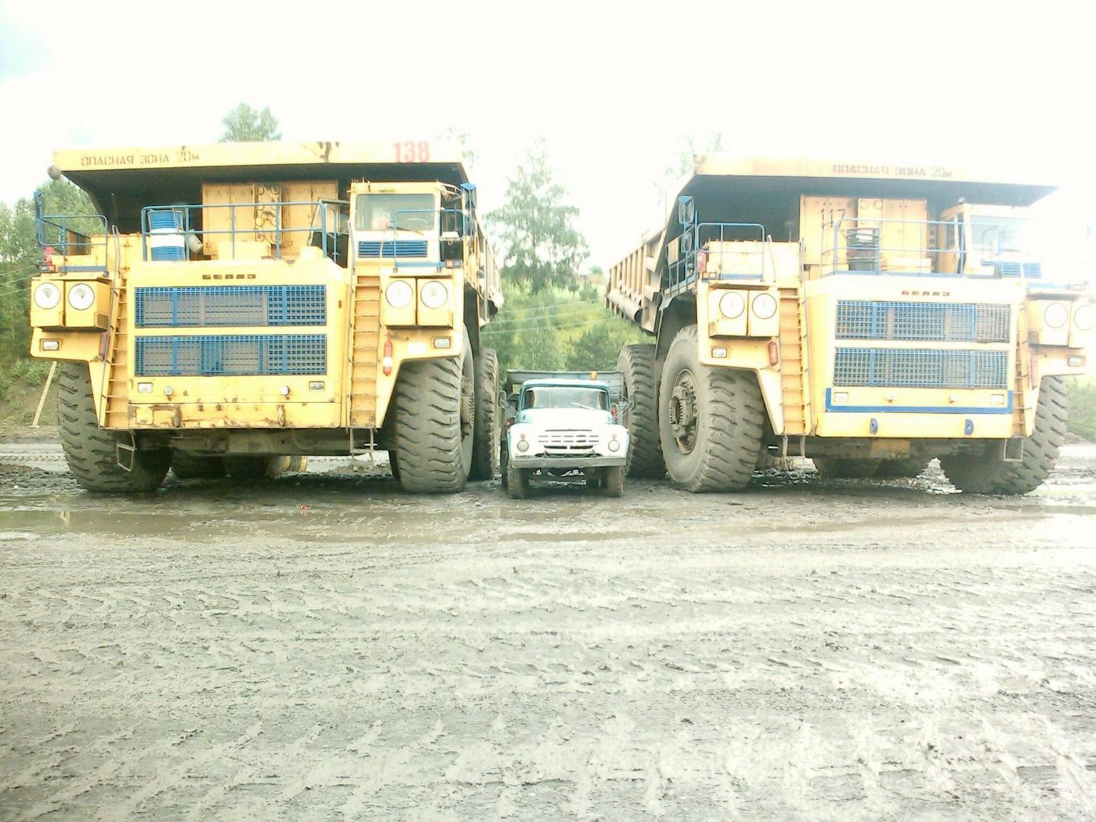 1536x1152, 251 Kb / Белаз, ЗИЛ, машина, самосвал, сравнение