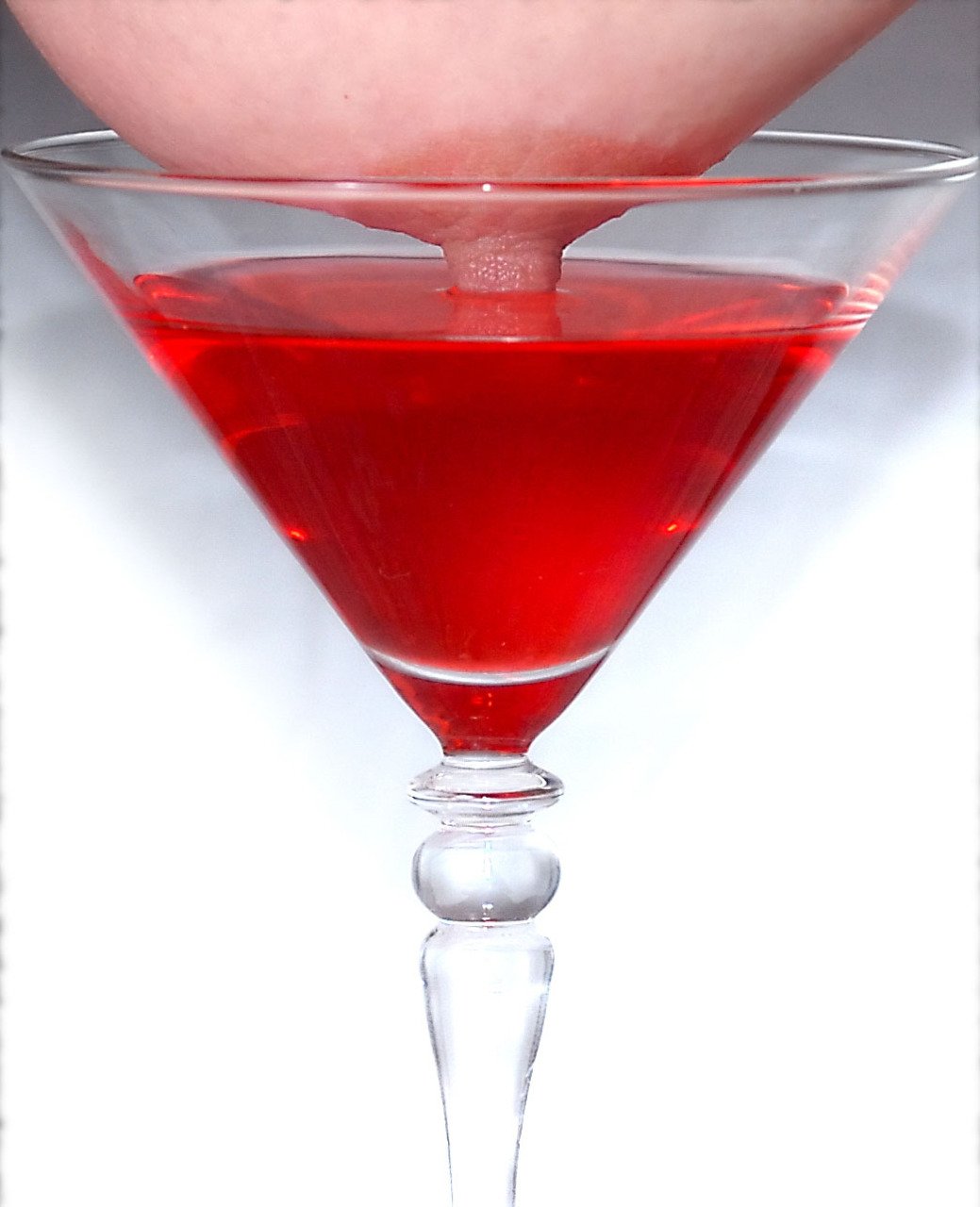 1039x1280, 113 Kb / сосок, бокал, коктейль