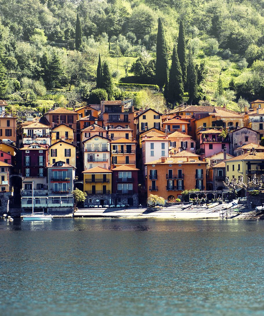 911x1090, 341 Kb / домики, озеро