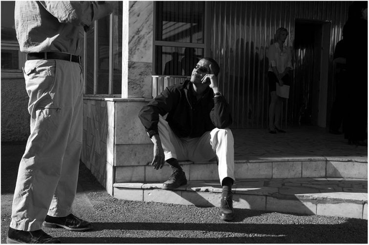 755x502, 76 Kb / Барак, Обама, ступеньки