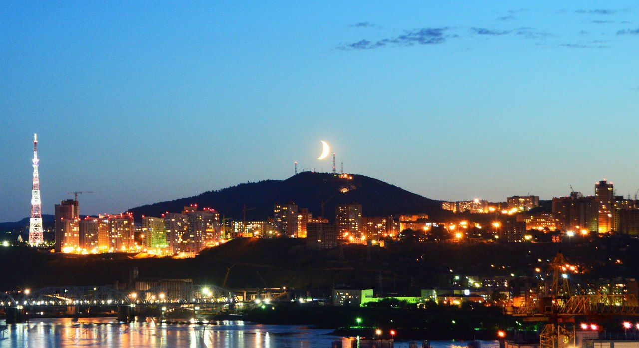 1280x698, 182 Kb / ночь, месяц, город, сопка,  телебашня