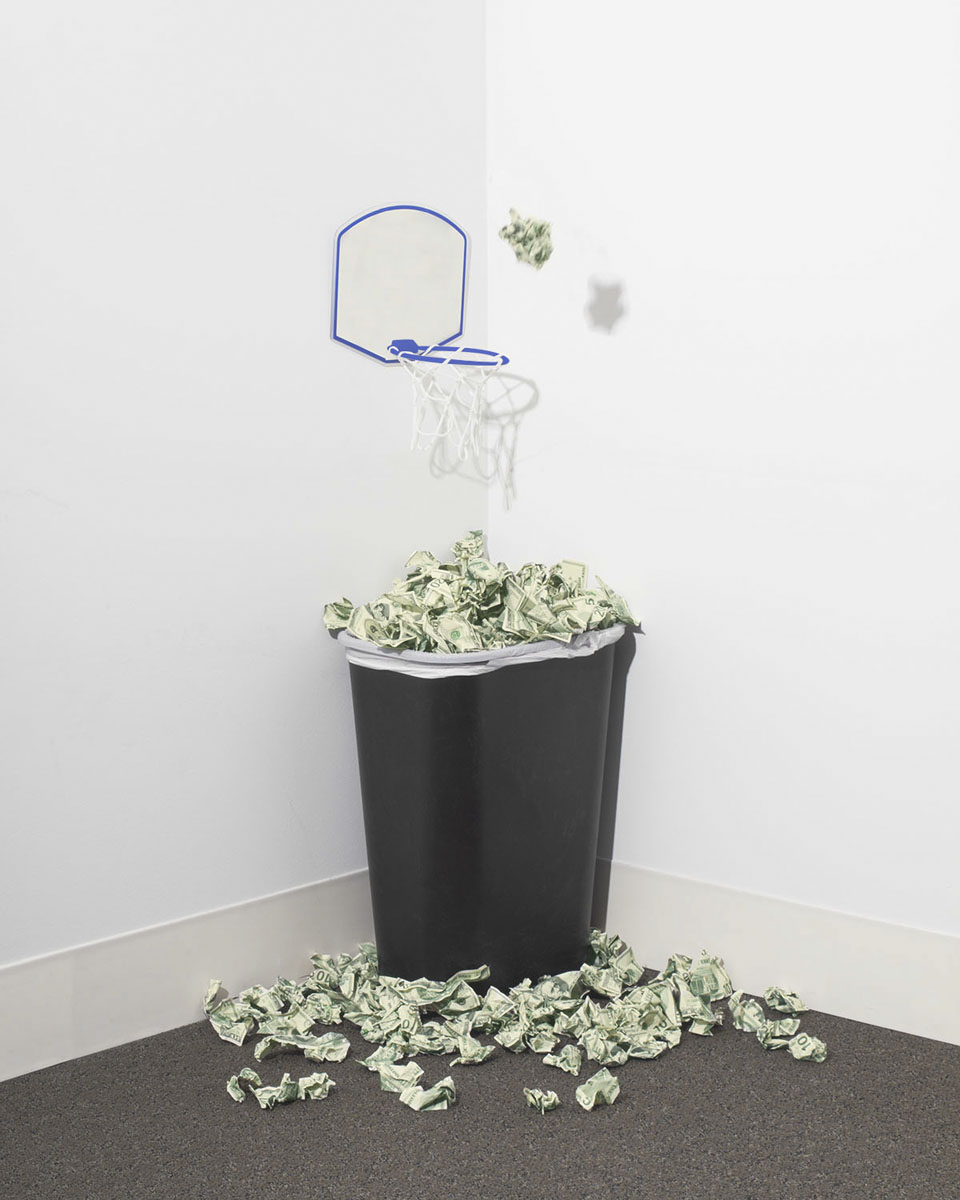 960x1200, 145 Kb / корзина, угол, кольцо, деньги