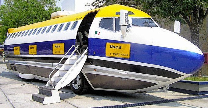 682x355, 98 Kb / лимузин, боинг, самолёт, трап, колёса