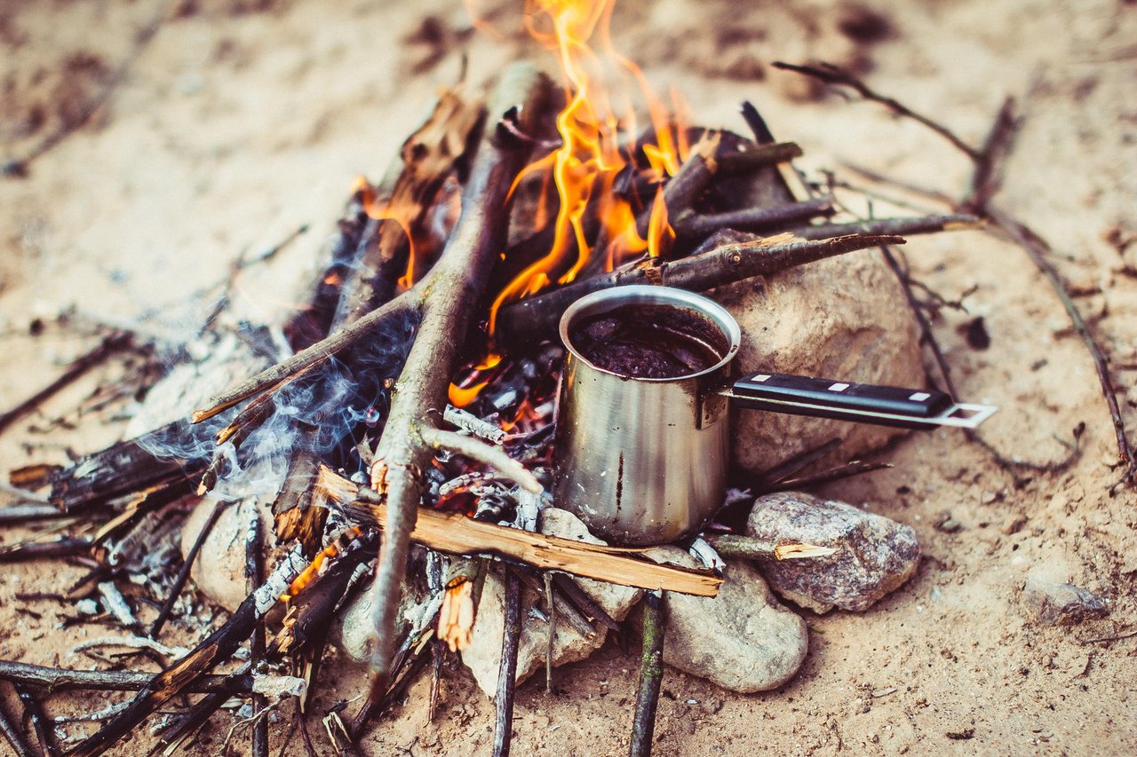 1280x853, 272 Kb / костёр, турка, кофе