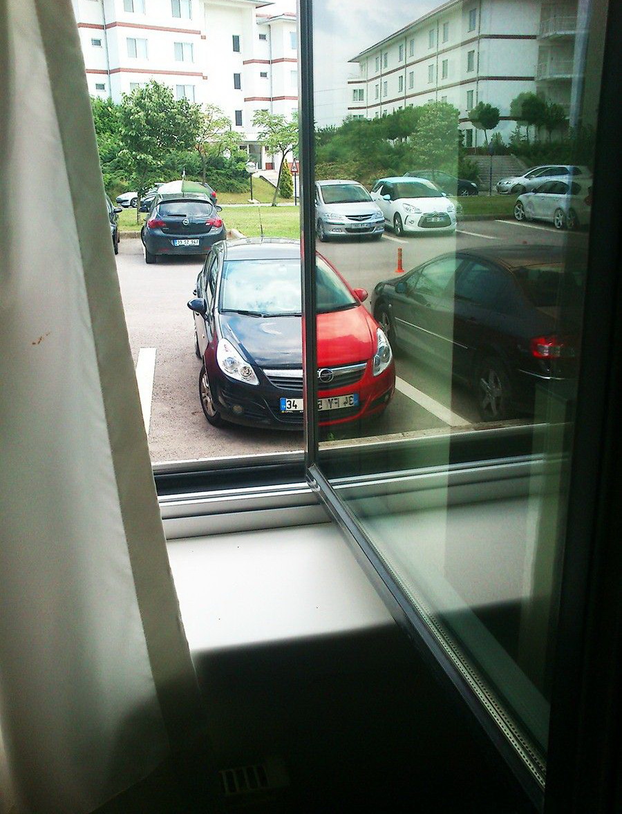 900x1178, 342 Kb / стеклопакет, окно, отражение