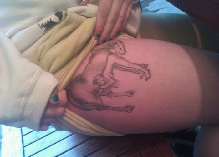 700x504, 50 Kb / Тату, конь, минет