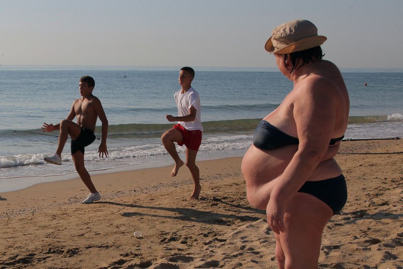 800x533, 88 Kb / пробежка, пляж, море, загорающая