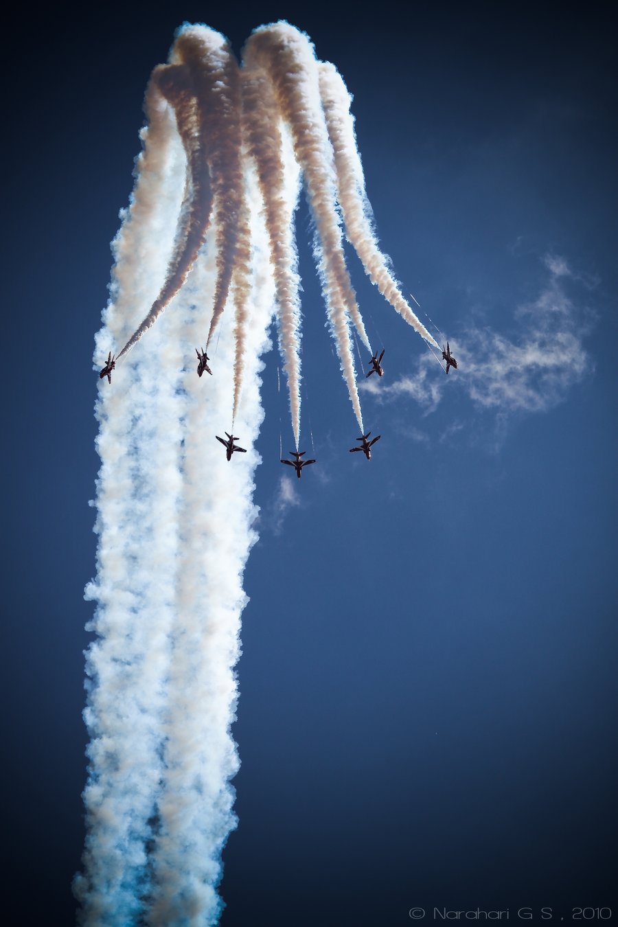 900x1350, 110 Kb / самолеты, след, истребитель