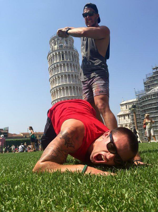 600x801, 87 Kb / пизанская башня, анус, засунул