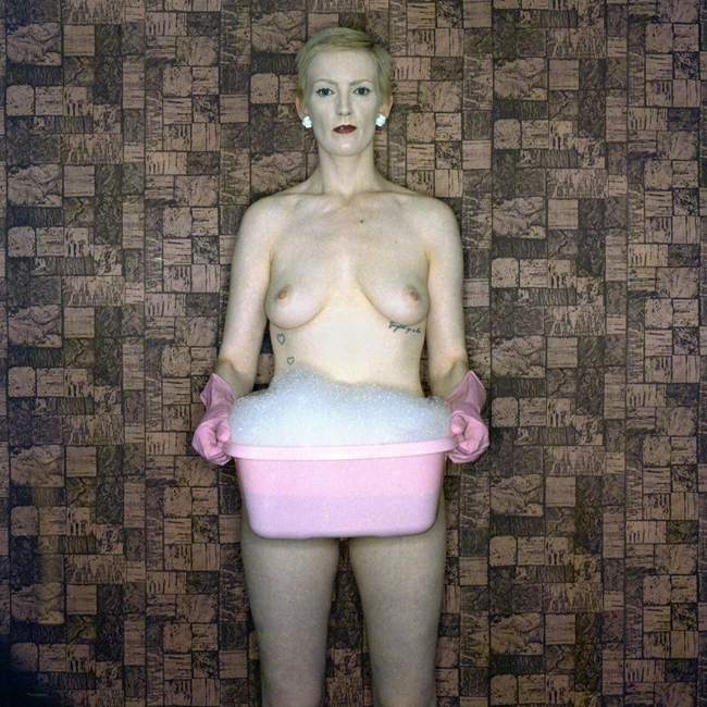 650x650, 358 Kb / таз, перчатки, пена