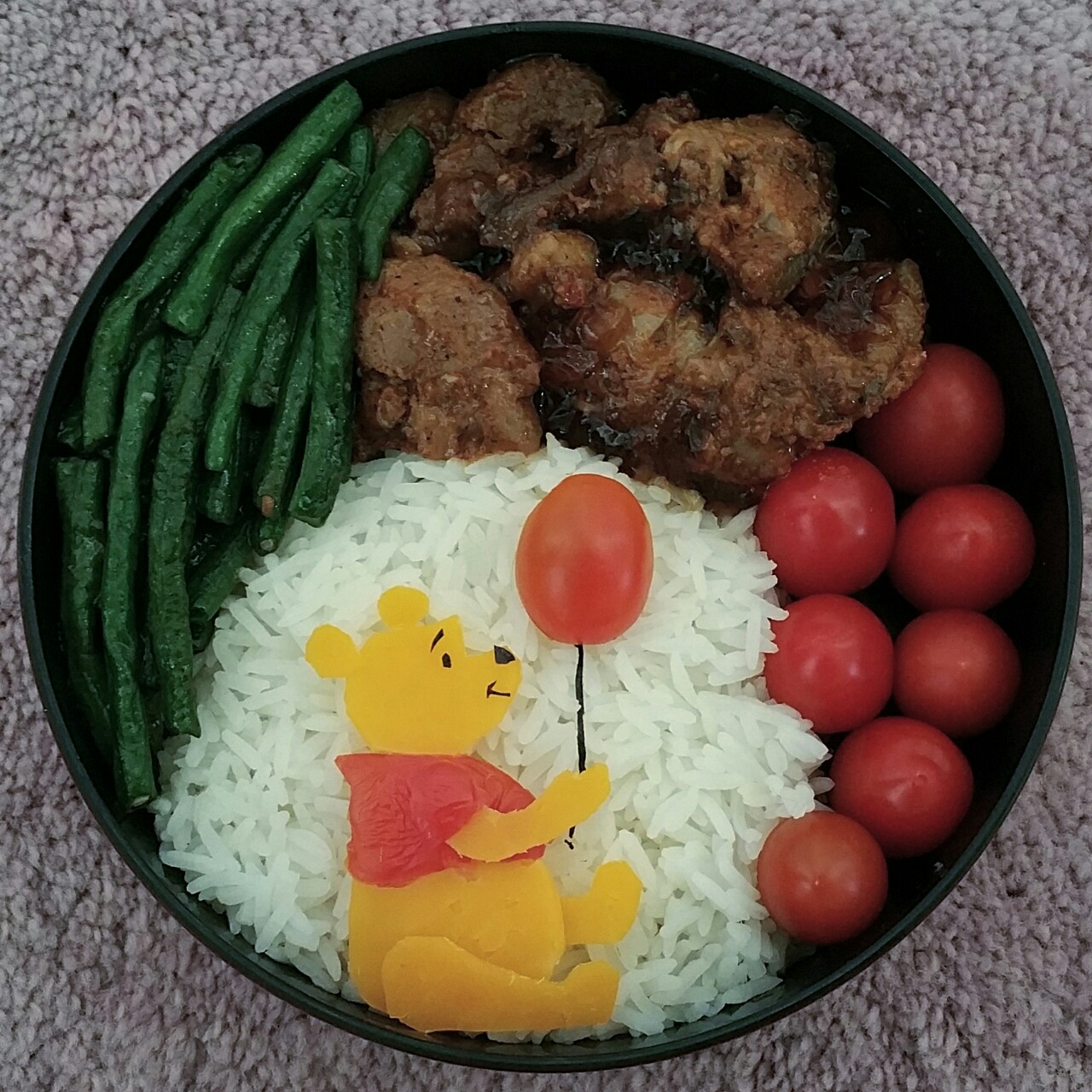 1280x1280, 395 Kb / сковорода, винни-пух, помидоры, спаржа, рис, шарик