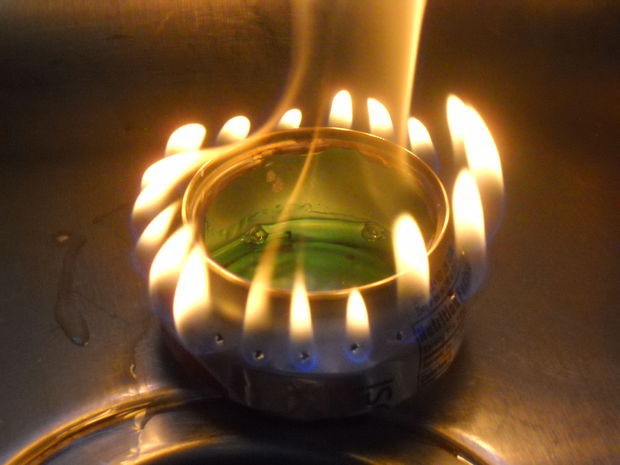 620x465, 43 Kb / Банка, плитка, огонь, раковина