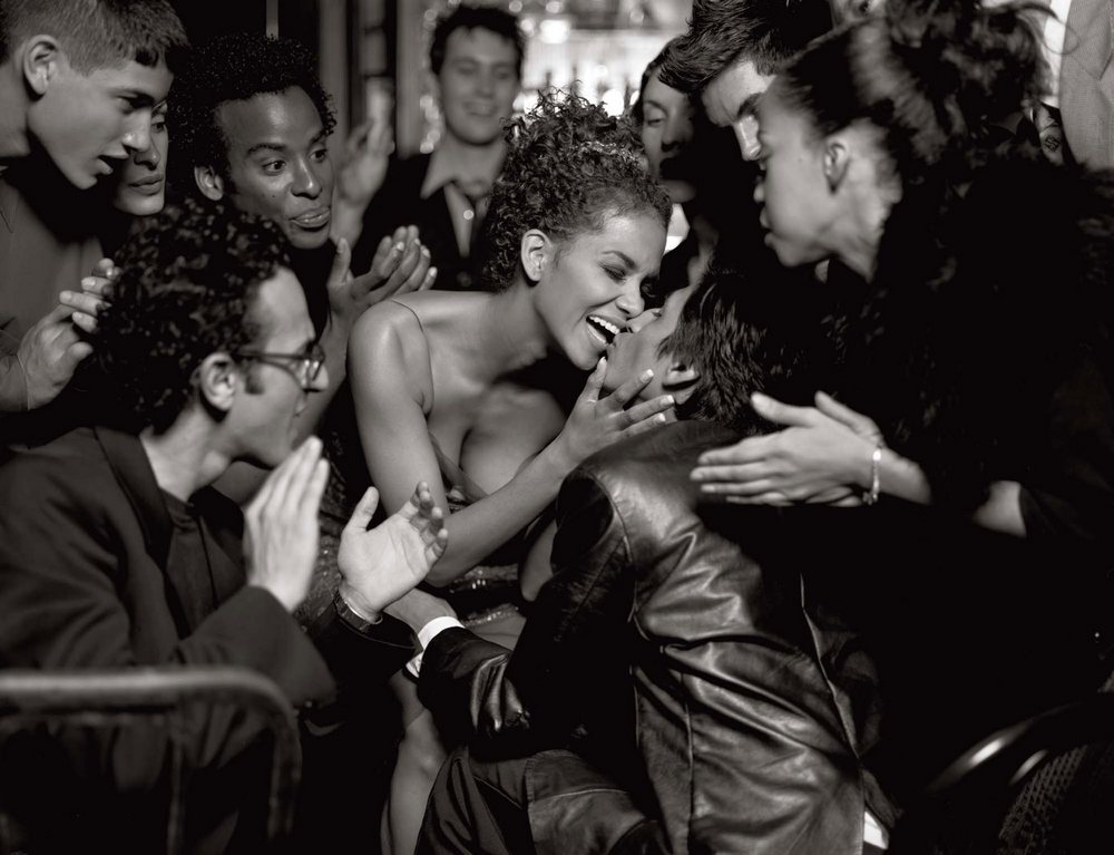 1000x767, 99 Kb / холли берри, ч/б, негры, смех