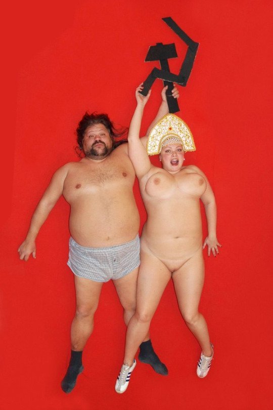 540x810, 50 Kb / серп, молот, кокошник