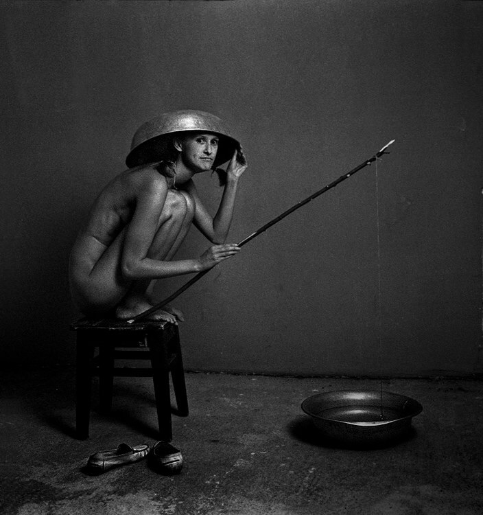 704x750, 120 Kb / тазик, ч/б, рыбалка