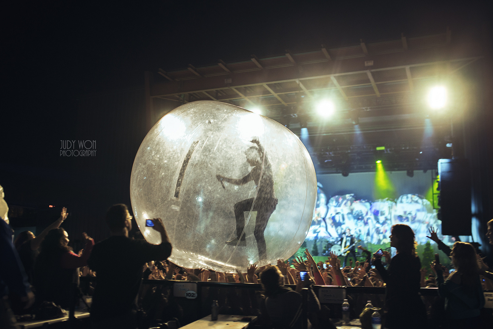 1600x1068, 341 Kb / зорб, концерт