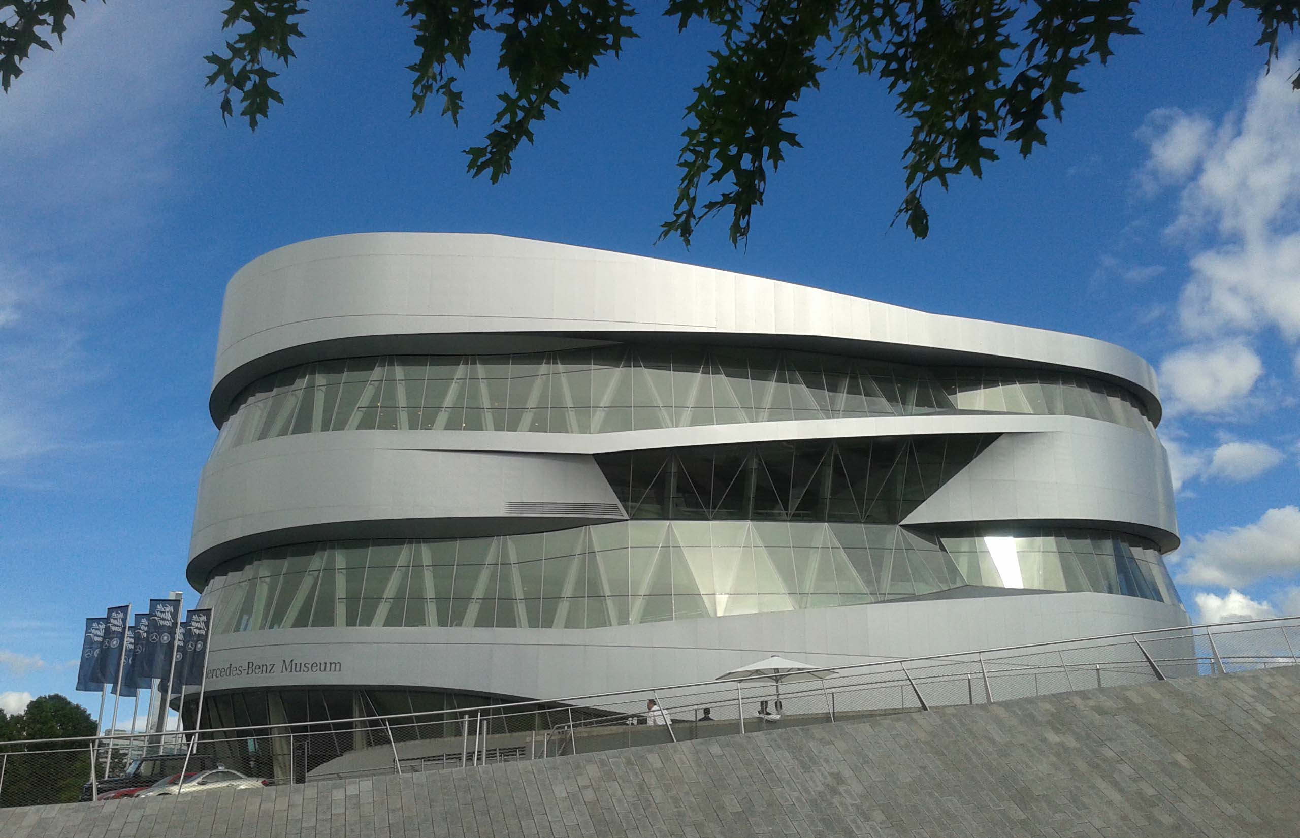 2560x1650, 301 Kb / Мерседес, Бенц, Музей, Штуттгарт