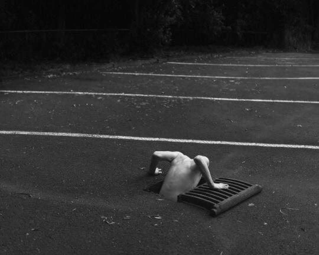 1080x864, 170 Kb / решетка, ч/б