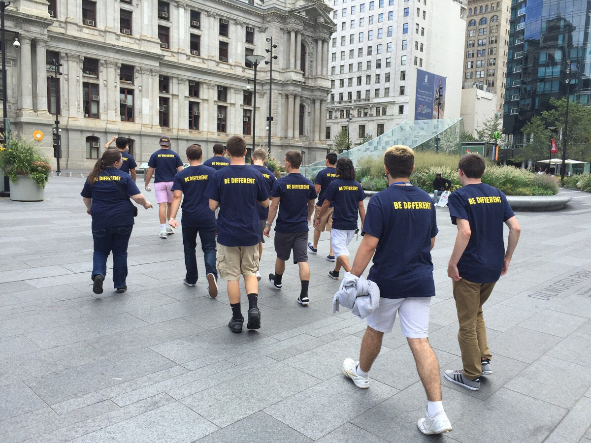 1200x900, 249 Kb / майки, be different