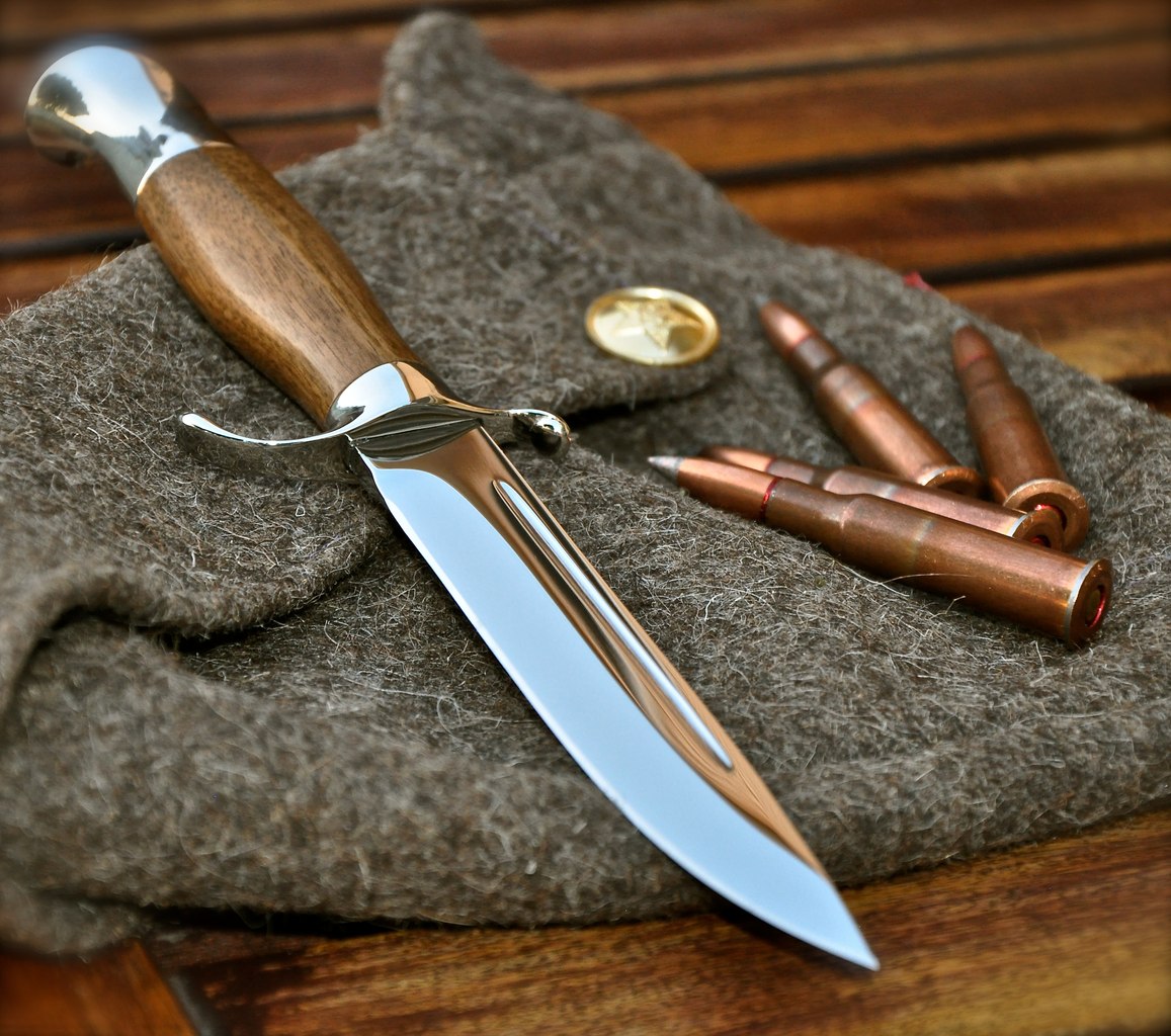 1157x1024, 257 Kb / будённовка, финка, патрон