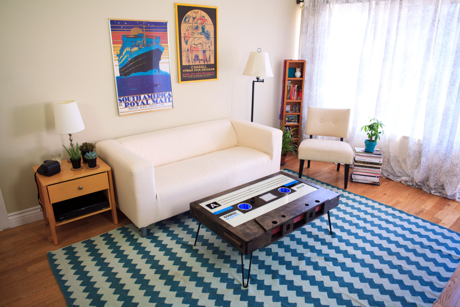 1500x1000, 324 Kb / столик, кассета