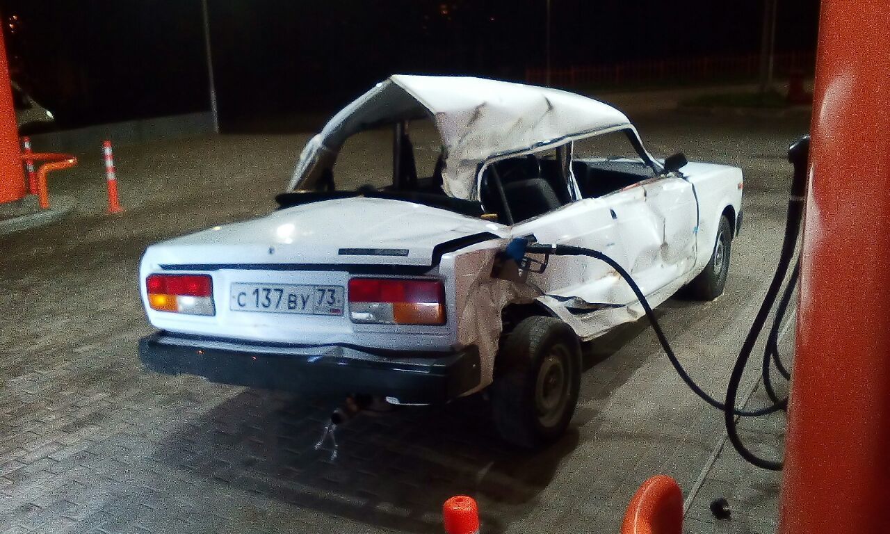 1280x768, 223 Kb / жигули, заправка